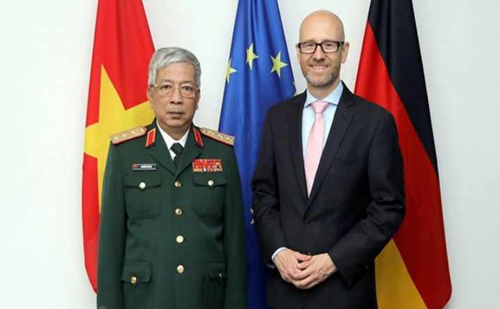 上将率领的越南国防部高级代表团从6月10日至15日对德国进行工作访问